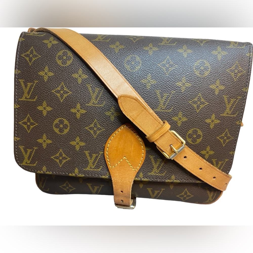 Vintage Authentic Louis Vuitton Cartouchiere GM (831)